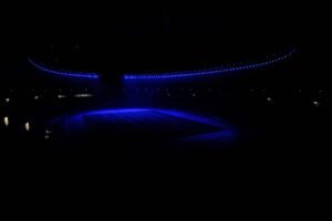 Innenraum des Olympiastadion Berlin, schwach beleuchtet